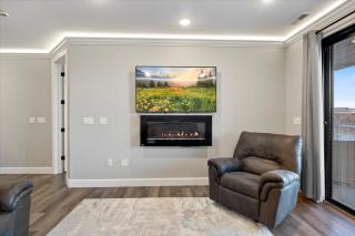 Topsider Condo w/ Updated Design & Amazing Main Channel Views - 3