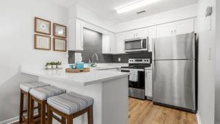 West End Coastal Escape Renovated 1BR Condo w Pool Beach Access 72 - 8