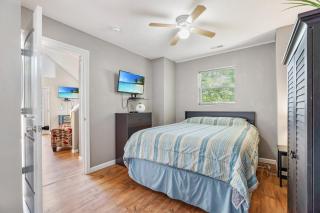 Private Dock, Paddle Boards, Views & Hot Spots! - 9