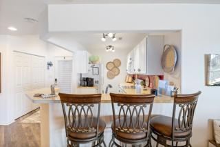 Prime Spot, Breathtaking Views, Nearby Attractions - 7