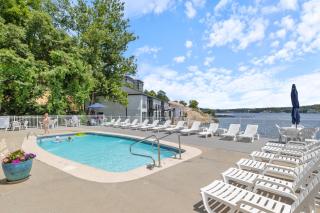 Prime Spot, Breathtaking Views, Nearby Attractions - 5