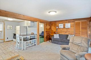 Stunning Lake View On A Nice & Quiet Relaxing Home - 1