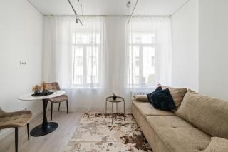 Close to Old Town & Amenities - 9