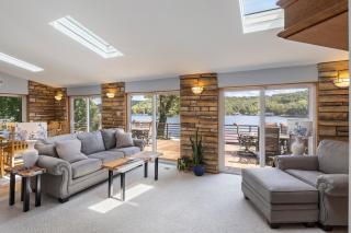 Spacious, Quiet & Great Cove, Nearby Attractions, Private Dock, Fireplace, Expansive Deck - 7