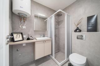 Close to Old Town & Amenities 1 - 4