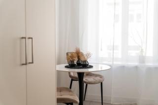 Close to Old Town & Amenities - 1