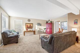 Great Location, Margaritaville Amenities & Hot Tub - 3