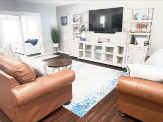 Pet-Friendly Home, Great Dock, Waterfront, Lake Views, Boat Slip - 6