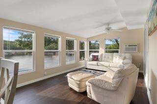 Pet-Friendly Home, Great Dock, Waterfront, Lake Views, Boat Slip - 8