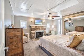 Lakefront Oasis with Skylights & Covered Boat Slip For Extra Adventure - 6