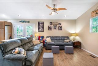 Lake Cabin & Dock - A True Ozarks Experience! - 9