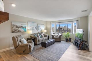 Lakefront Osage Beach Condo + Workspace w/ Pool Views - 8