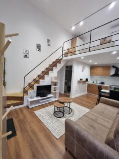 Lily's Apartment - 6