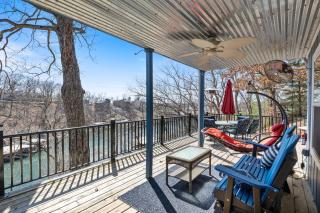 Spacious Home & Lake Access, Lake Views Throughout - 3