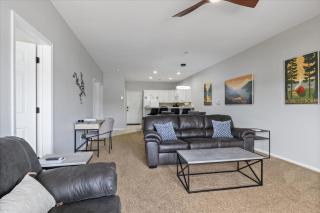 Steps to Water, Serene View, Updated Condo Family Fun w/ 3 Pools in Camdenton - 5