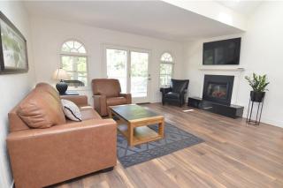 Newly Updated in a Private Cove, with Firepit, Flat Lawn, Dock, Boat Slip & Kayaks in Osage Beach - 7