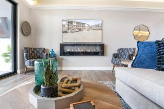 Scenic Views, Outdoor Grill & Dine, Fireplace, Games - 7