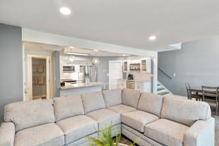 Walk to The Strip! Great Cove Water for Lake Fun - 3