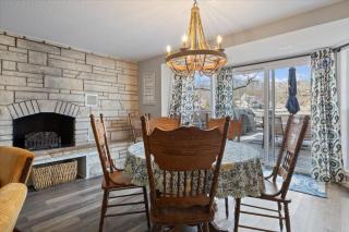 Perfect Family House in Osage Beach with Expansive Deck, Private Dock, & Boat Slip - 8