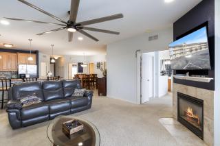 Nautical-Inspired Lakefront Unit w/ Awesome Views - 8