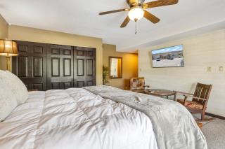 Stunning Views, Inviting Pools, and Endless Fun! - 3