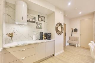 Golden Hour Apartments- Greeneri 310 - 4