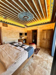 Castle Panorama House - 2