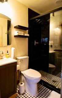 Stunning city views guesthouse - 3