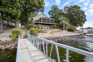 Incredible Views, Spacious Deck, Private Dock, Gas Grill, Games & Cards - 9