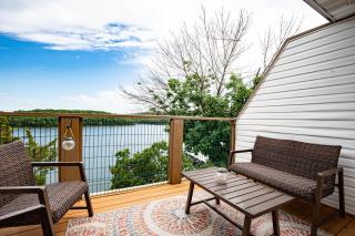 Amazing Views from Balcony, Loft & Gated Pool - 0