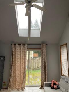 Private house guest rooms in Bellevue, WA - Redmond - 9