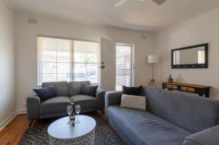 Gem Apartment 4 - Courtyard I Beach I Wifi I Cafes - 8