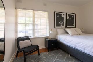 Gem Apartment 4 - Courtyard I Beach I Wifi I Cafes - 4