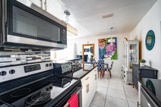 Tropical Retreat in Miami Beach - 5