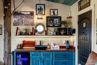 "The 19th Hole" Luxury Treehouse w Golf Views & Private 20ft Slide - 10 Miles from Dollywood - 7