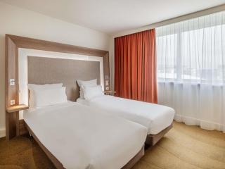 Novotel Lyon Centre-Confluence Bord de Saone - 2