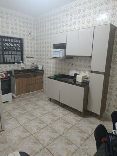 Casa na Guilhermina com ar condicionado - 9