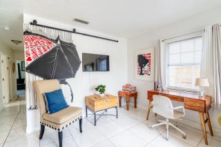 Tropical Retreat in Miami Beach - 2