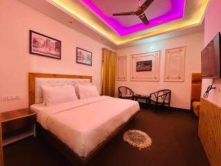 Quiet Edge Resort A Luxury Room With Balcony By Anvi Retreat - 2