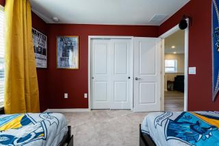 Spacious new 5 br with private pool near Disney - 3