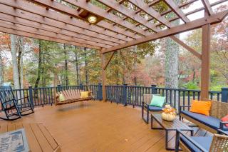 1 Mi to Nottely Lake: Home w/ Furnished Deck! - 9