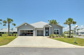 Port St Joe Mermaid Cove Getaway with Patio! - 8