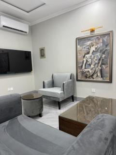 Regency Suites - 9