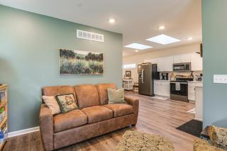 Walk to Historic Chestertown Dog-Friendly Retreat - 5