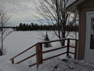 3 Bedroom Lakefront Cottage, OFSC & Trails Nearby - 4