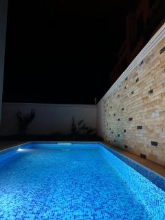 New appartement with à private pool - 8