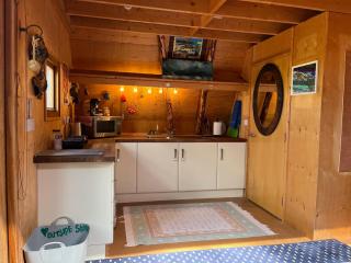 Creative Art Cabin, Causeway Coast, beach 10 mins - 9