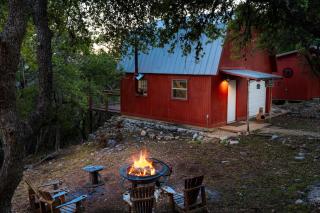 Sleeps 16 Game Room Fire Pit Grand Family Dining Room - 0