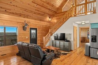 Sleeps 16 Game Room Fire Pit Grand Family Dining Room - 1