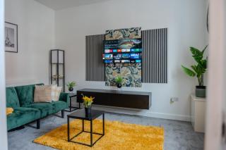 Stylish 3-Bed 15min to Manchester City Centre - 7